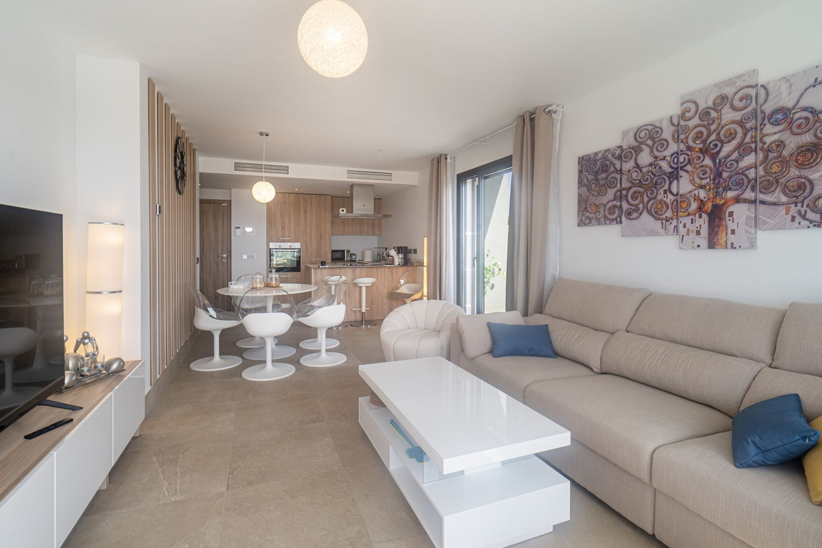 3 Bed Apartment for sale in Casares Costa Del Sol, Málaga, Spain