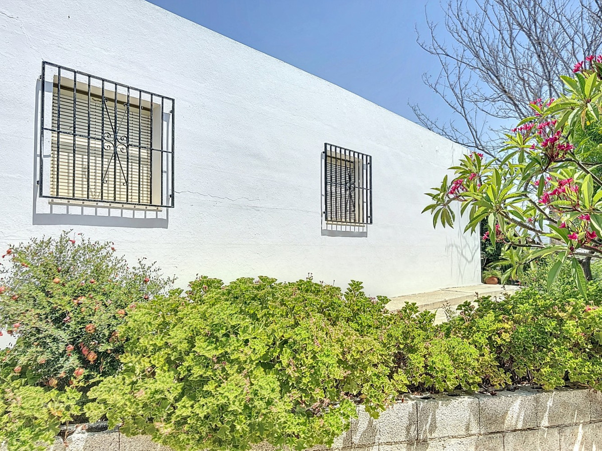 Se vende Finca - Cortijo de 10 dormitorios en Costa Del Sol East, Málaga, España