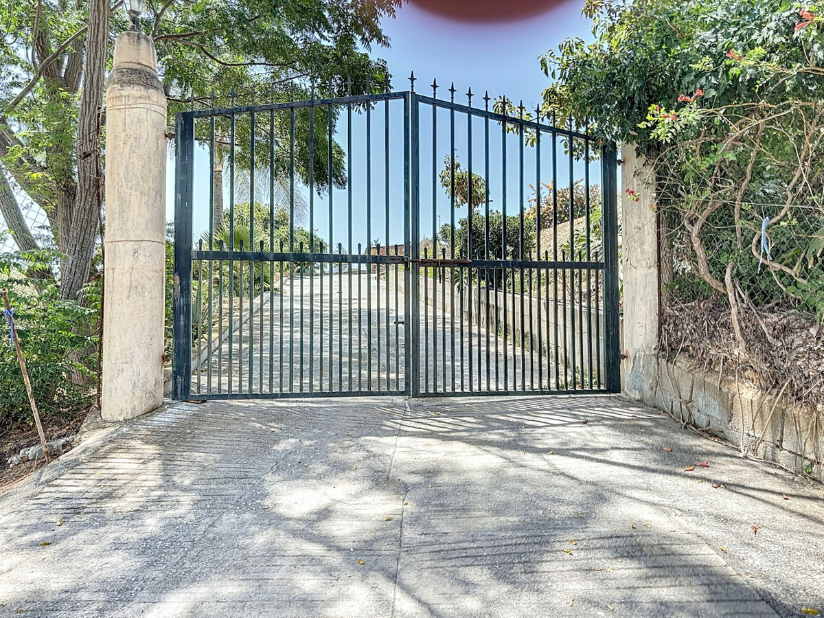 Se vende Finca - Cortijo de 10 dormitorios en Costa Del Sol East, Málaga, España