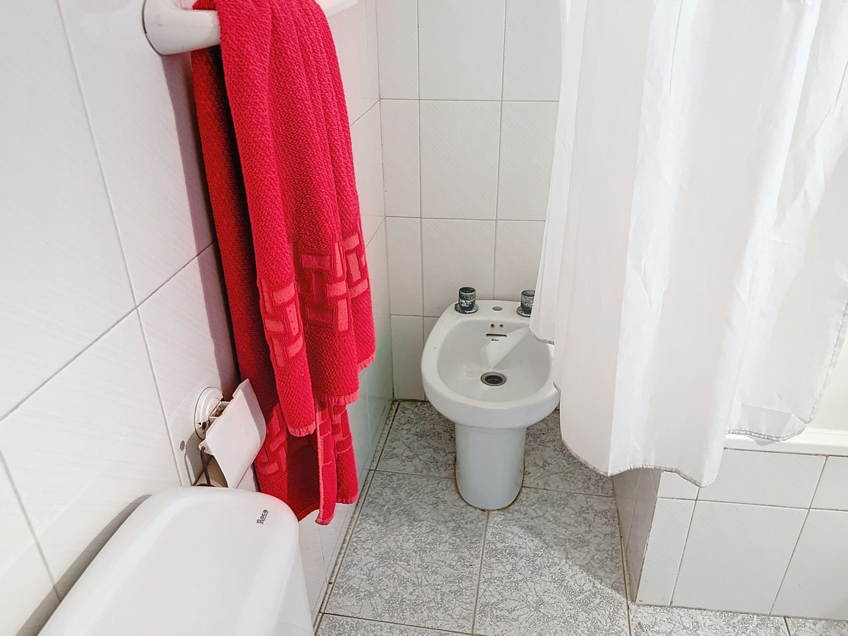 Se vende Finca - Cortijo de 10 dormitorios en Costa Del Sol East, Málaga, España