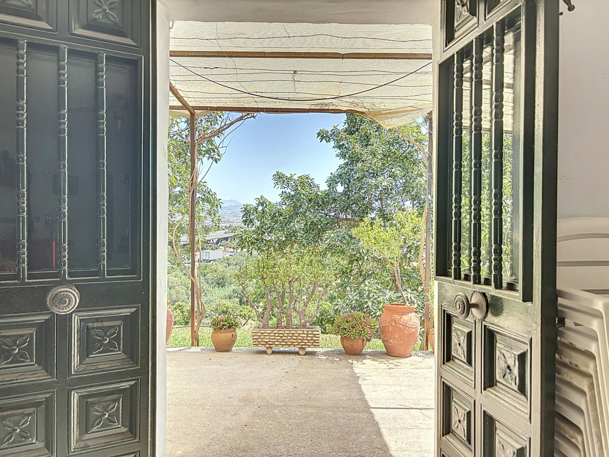 Se vende Finca - Cortijo de 10 dormitorios en Costa Del Sol East, Málaga, España