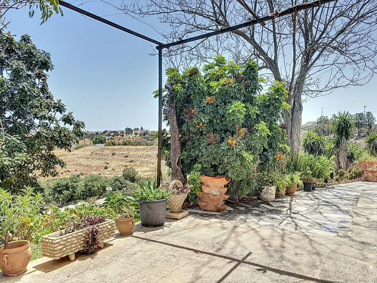 Se vende Finca - Cortijo de 10 dormitorios en Costa Del Sol East, Málaga, España
