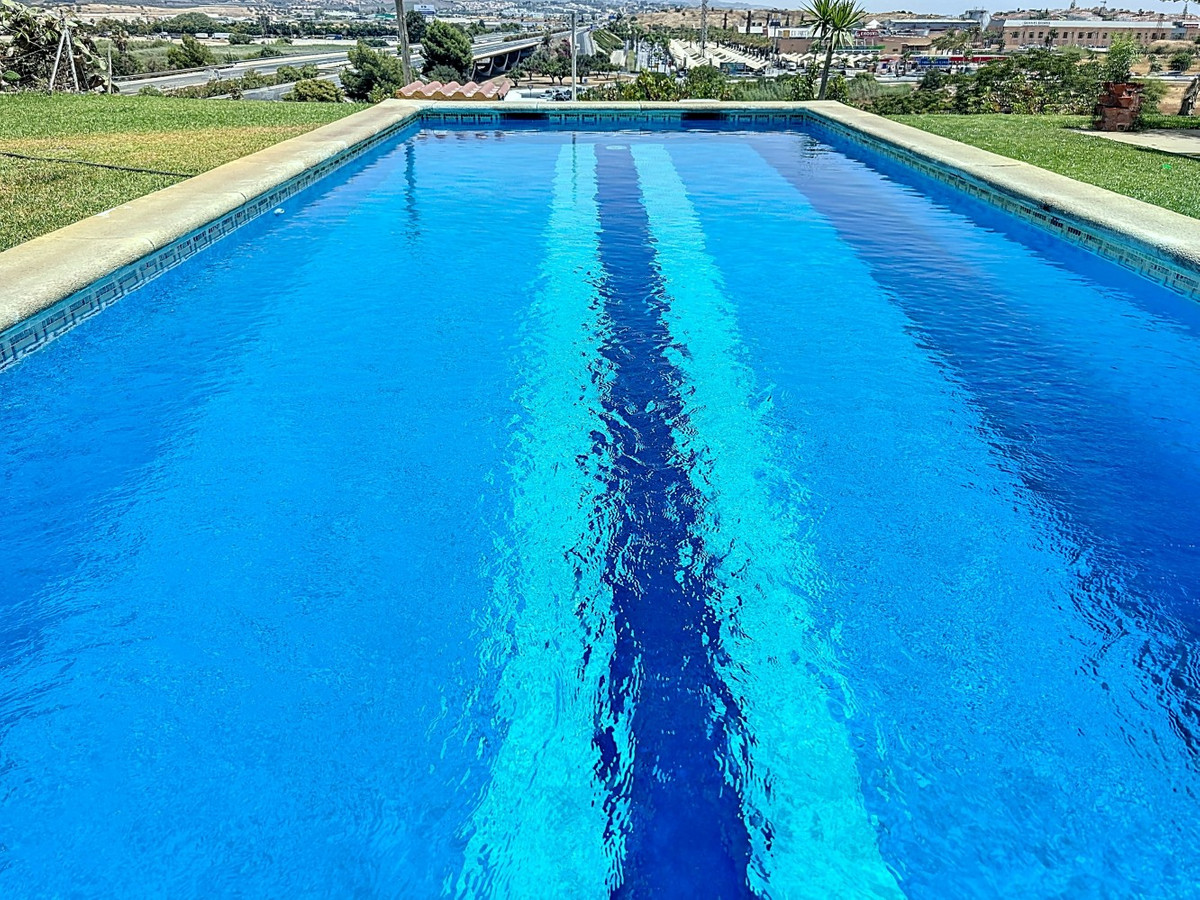 Se vende Finca - Cortijo de 10 dormitorios en Costa Del Sol East, Málaga, España