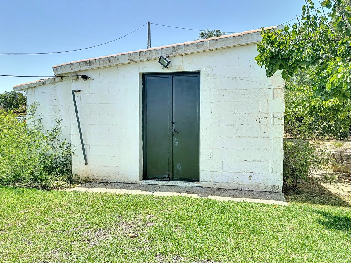 Se vende Finca - Cortijo de 10 dormitorios en Costa Del Sol East, Málaga, España