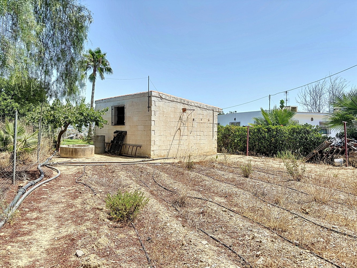 Se vende Finca - Cortijo de 10 dormitorios en Costa Del Sol East, Málaga, España