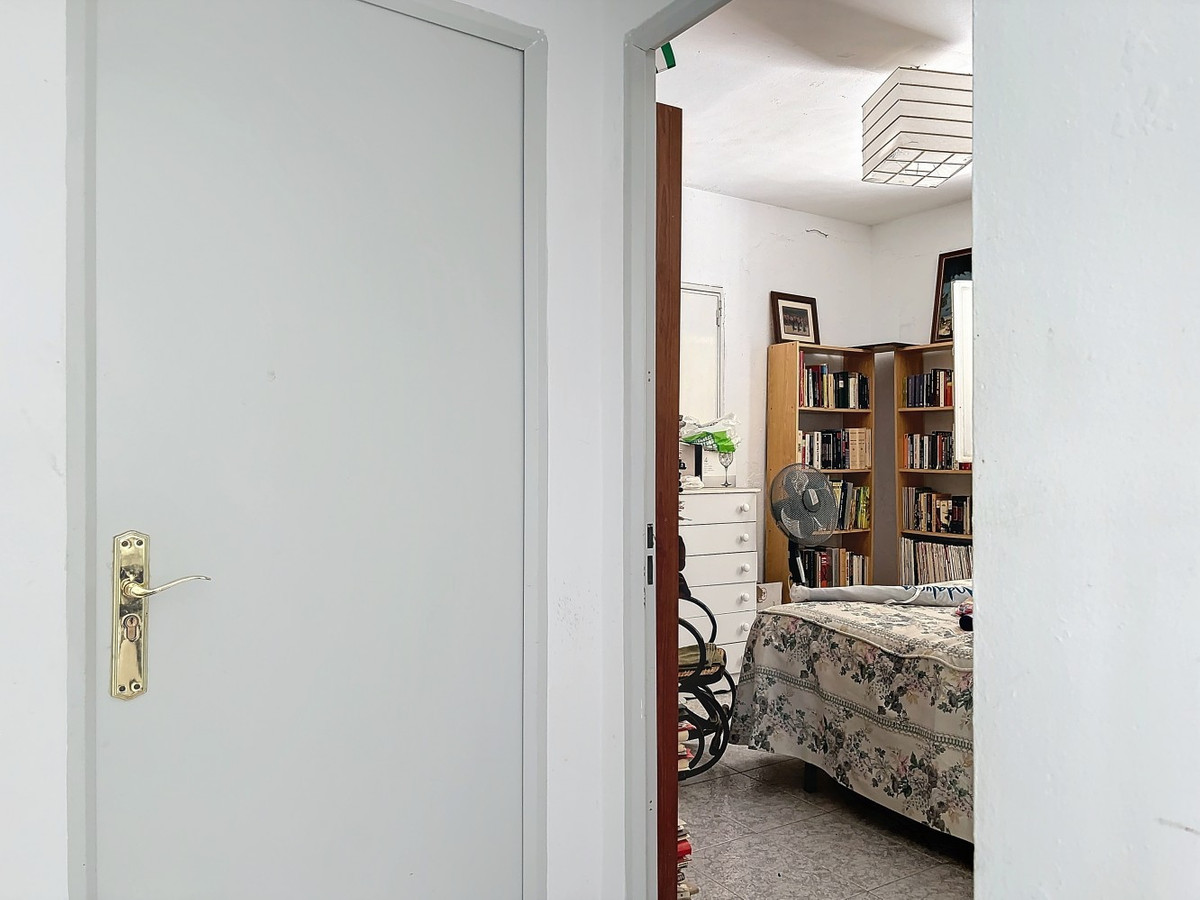 Se vende Finca - Cortijo de 10 dormitorios en Costa Del Sol East, Málaga, España
