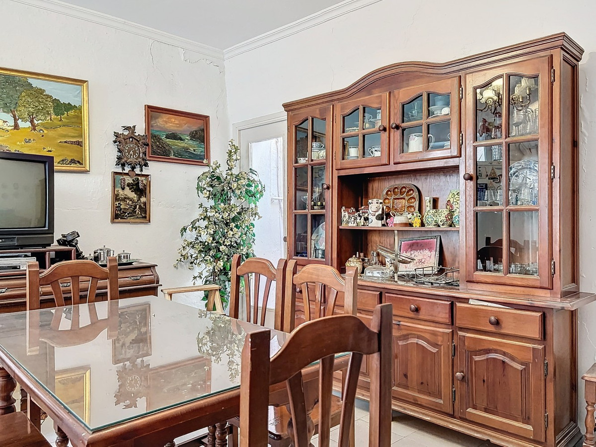 10 Bed Townhouse for sale in Vélezmálaga Costa Del Sol East, Málaga, Spain