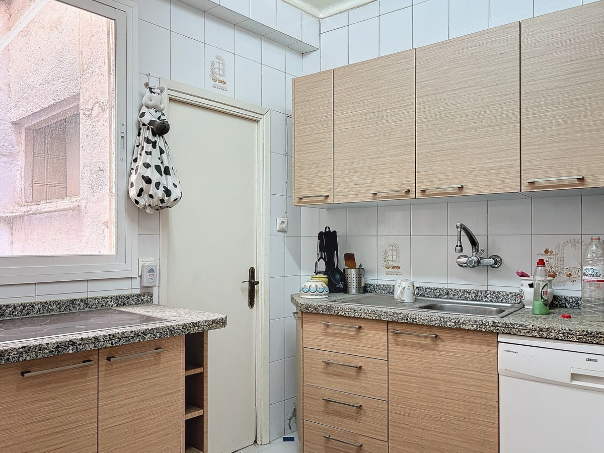 10 Bed Townhouse for sale in Vélezmálaga Costa Del Sol East, Málaga, Spain
