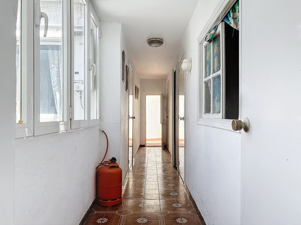 10 Bed Townhouse for sale in Vélezmálaga Costa Del Sol East, Málaga, Spain