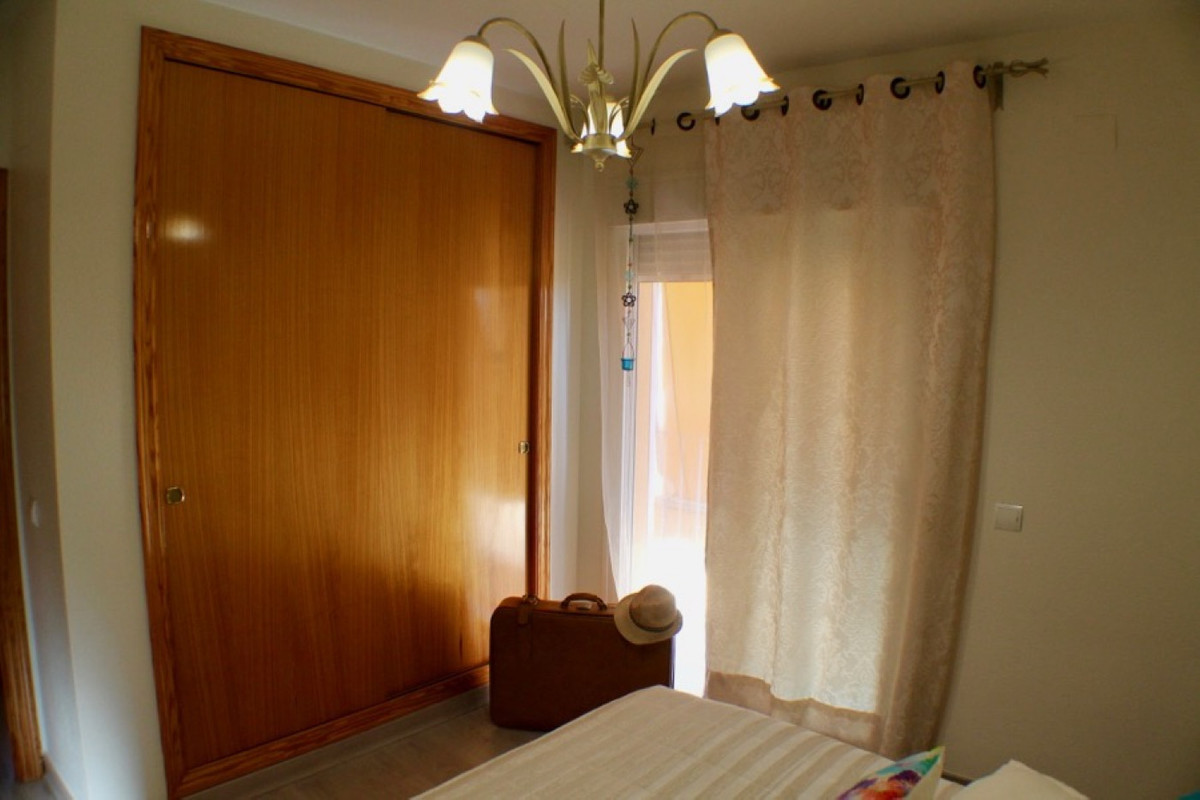Se vende Villa - Chalet de 4 dormitorios en Costa Blanca, Alicante, España