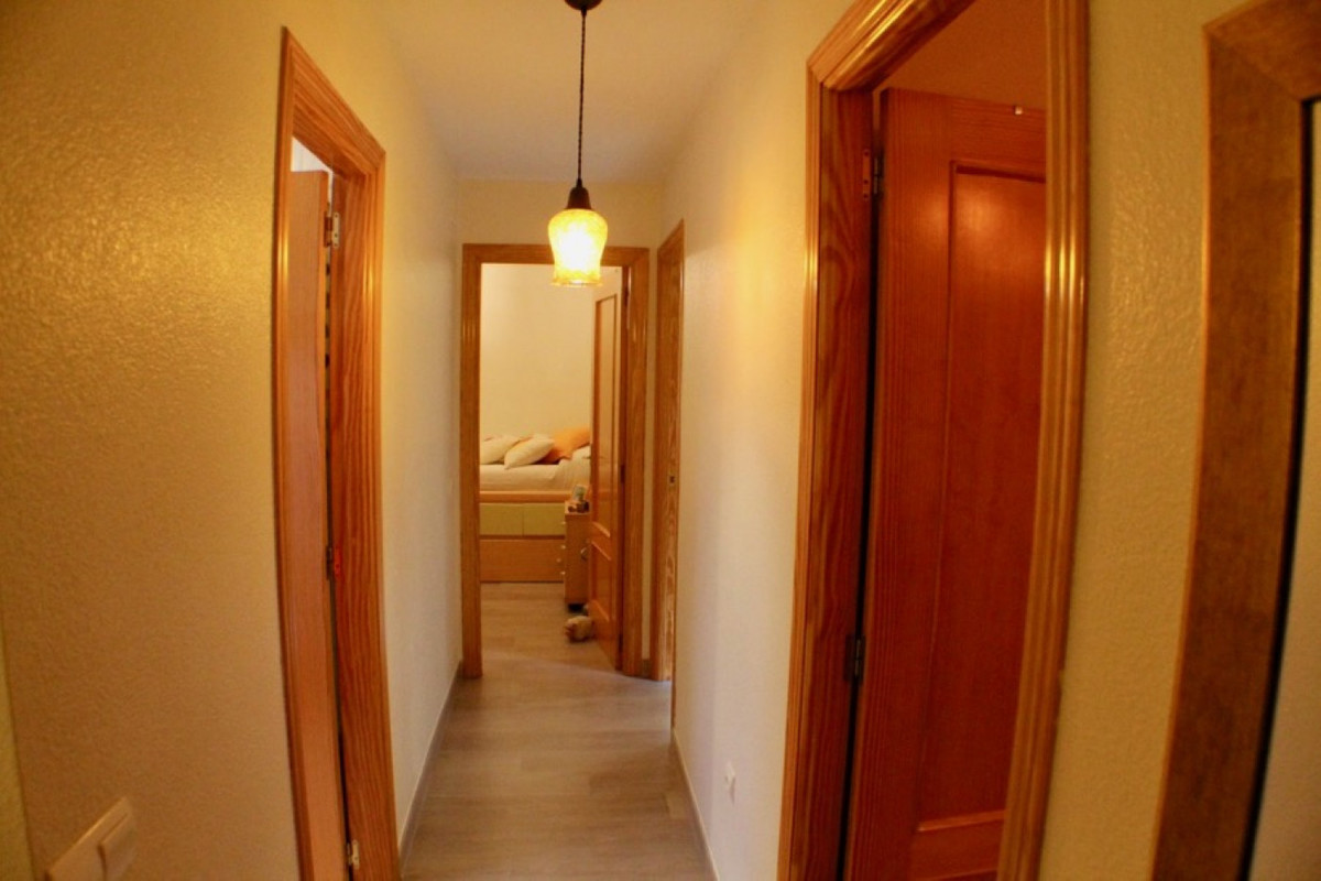 Se vende Villa - Chalet de 4 dormitorios en Costa Blanca, Alicante, España