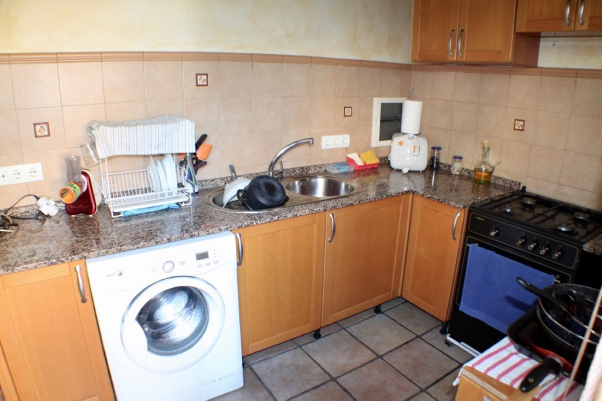 Se vende Villa - Chalet de 4 dormitorios en Costa Blanca, Alicante, España