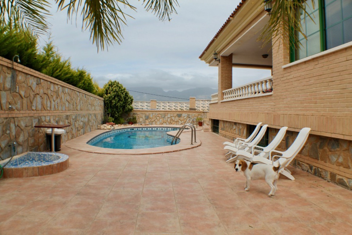 6 Bed Townhouse for sale in Benidorm Costa Blanca, Alicante, Spain