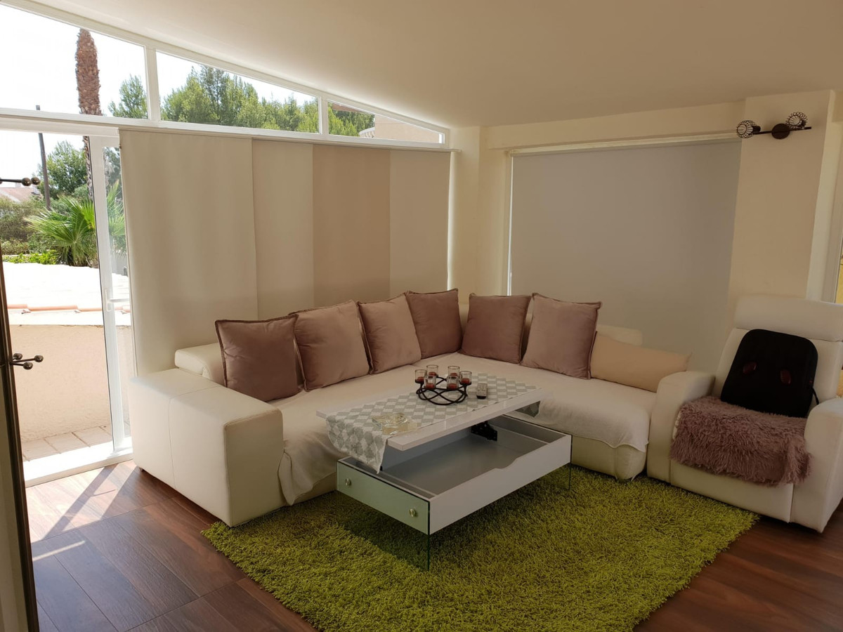 Se vende Villa - Chalet de 3 dormitorios en Costa Blanca, Alicante, España