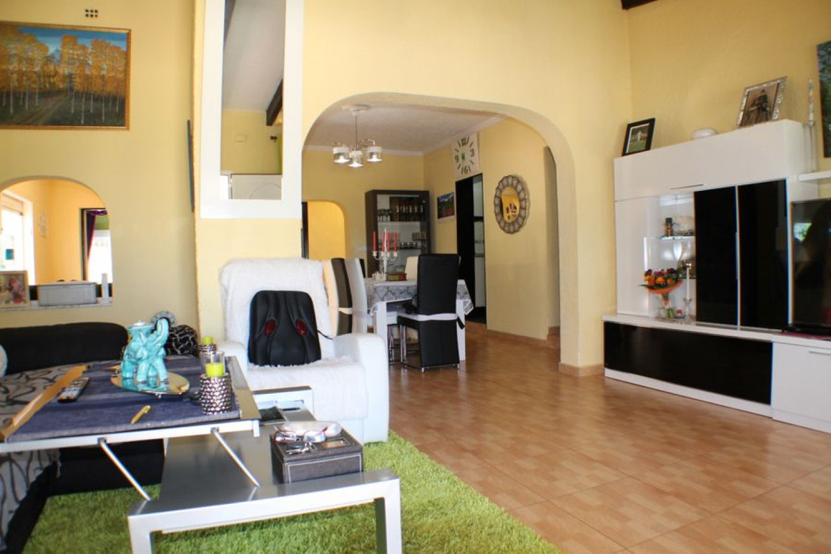 Se vende Villa - Chalet de 3 dormitorios en Costa Blanca, Alicante, España
