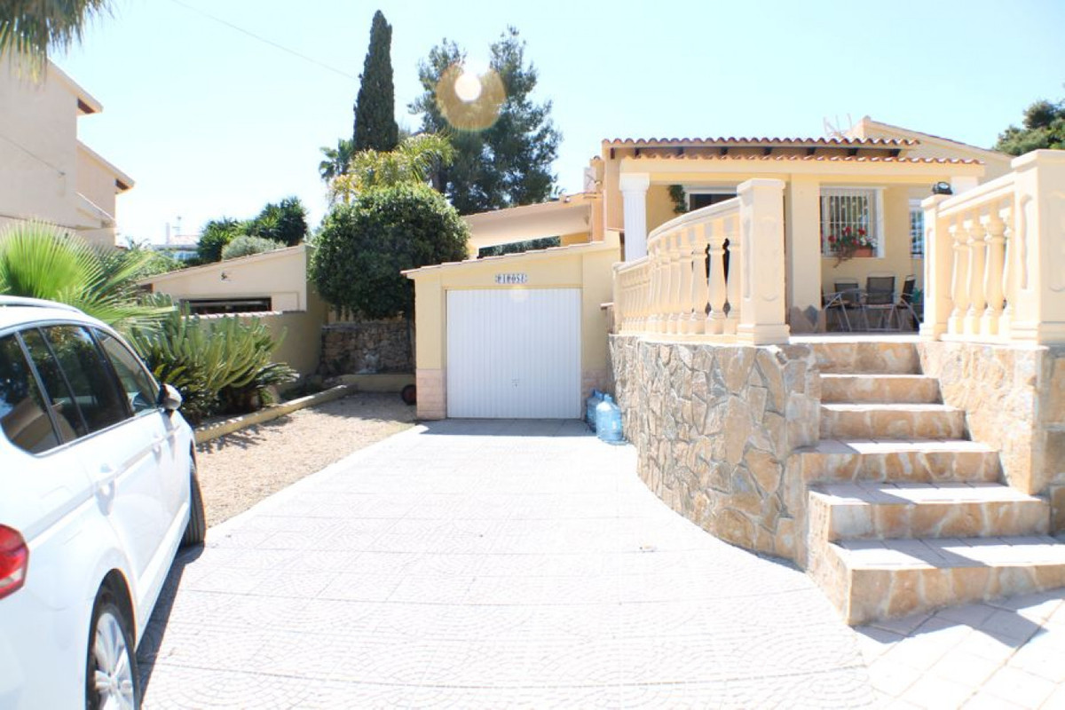 Se vende Villa - Chalet de 3 dormitorios en Costa Blanca, Alicante, España
