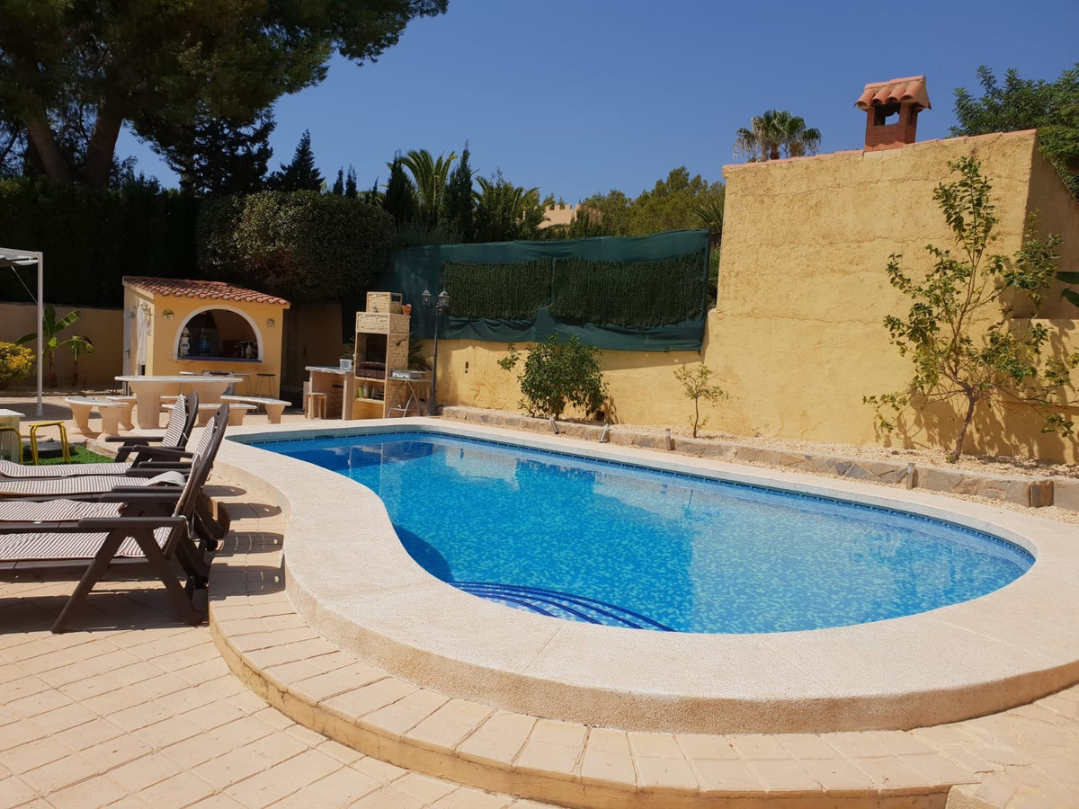 Se vende Villa - Chalet de 3 dormitorios en Costa Blanca, Alicante, España