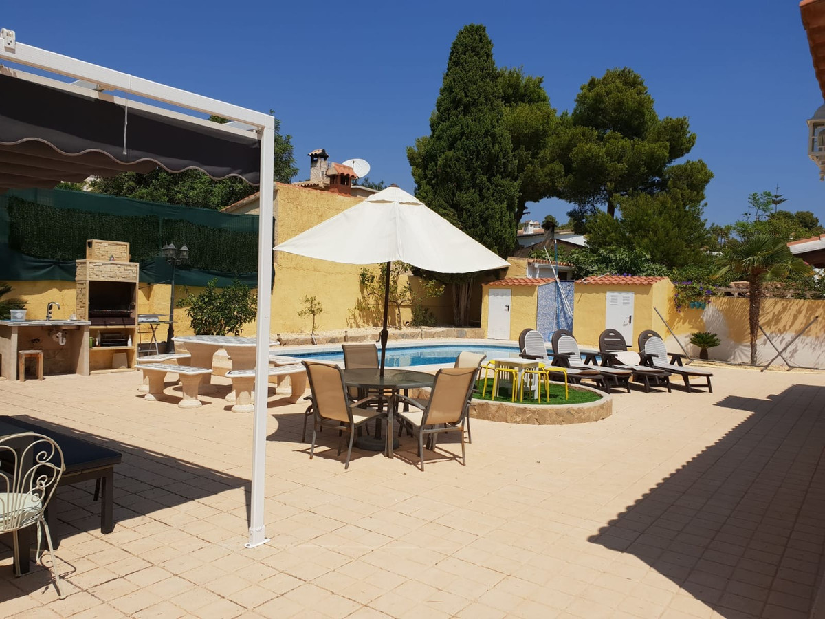 Se vende Villa - Chalet de 3 dormitorios en Costa Blanca, Alicante, España