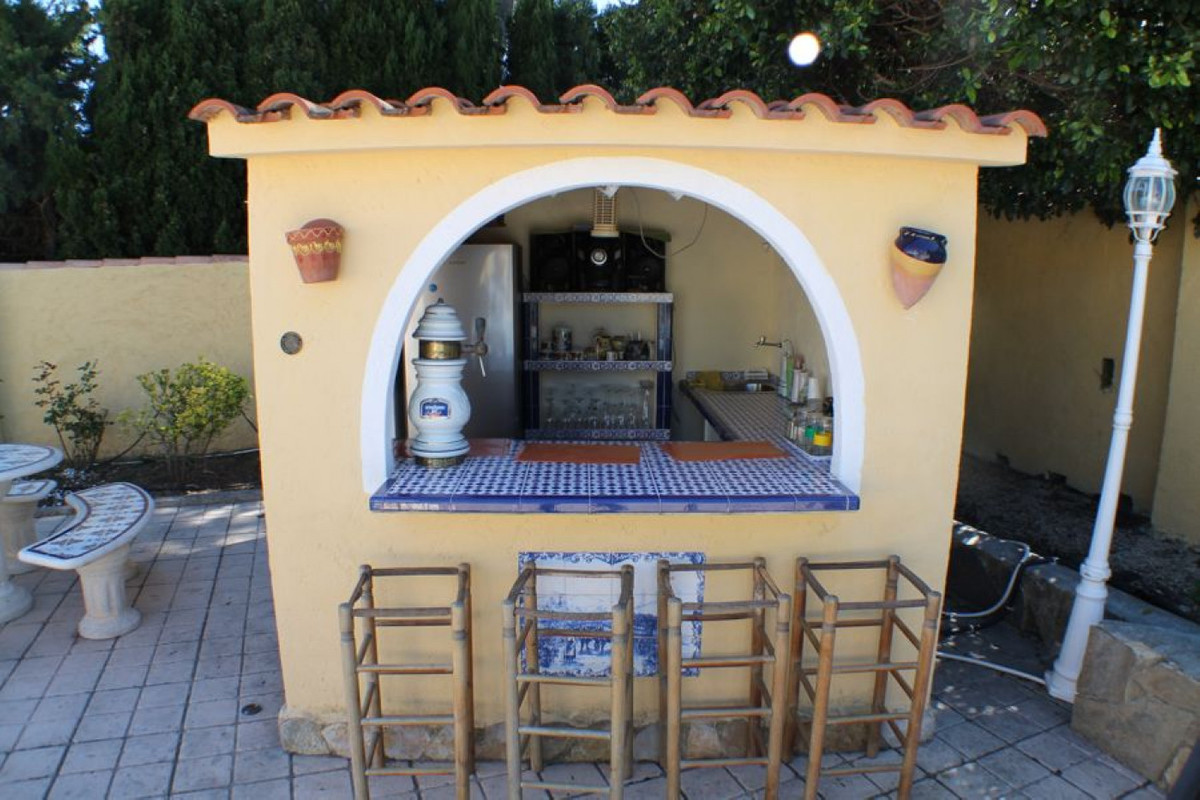 Se vende Villa - Chalet de 3 dormitorios en Costa Blanca, Alicante, España