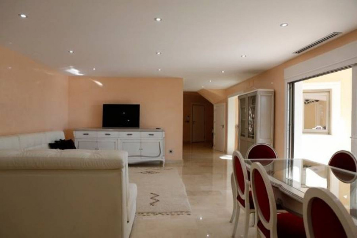 4 Bed Townhouse for sale in Alicante Costa Blanca, Alicante, Spain