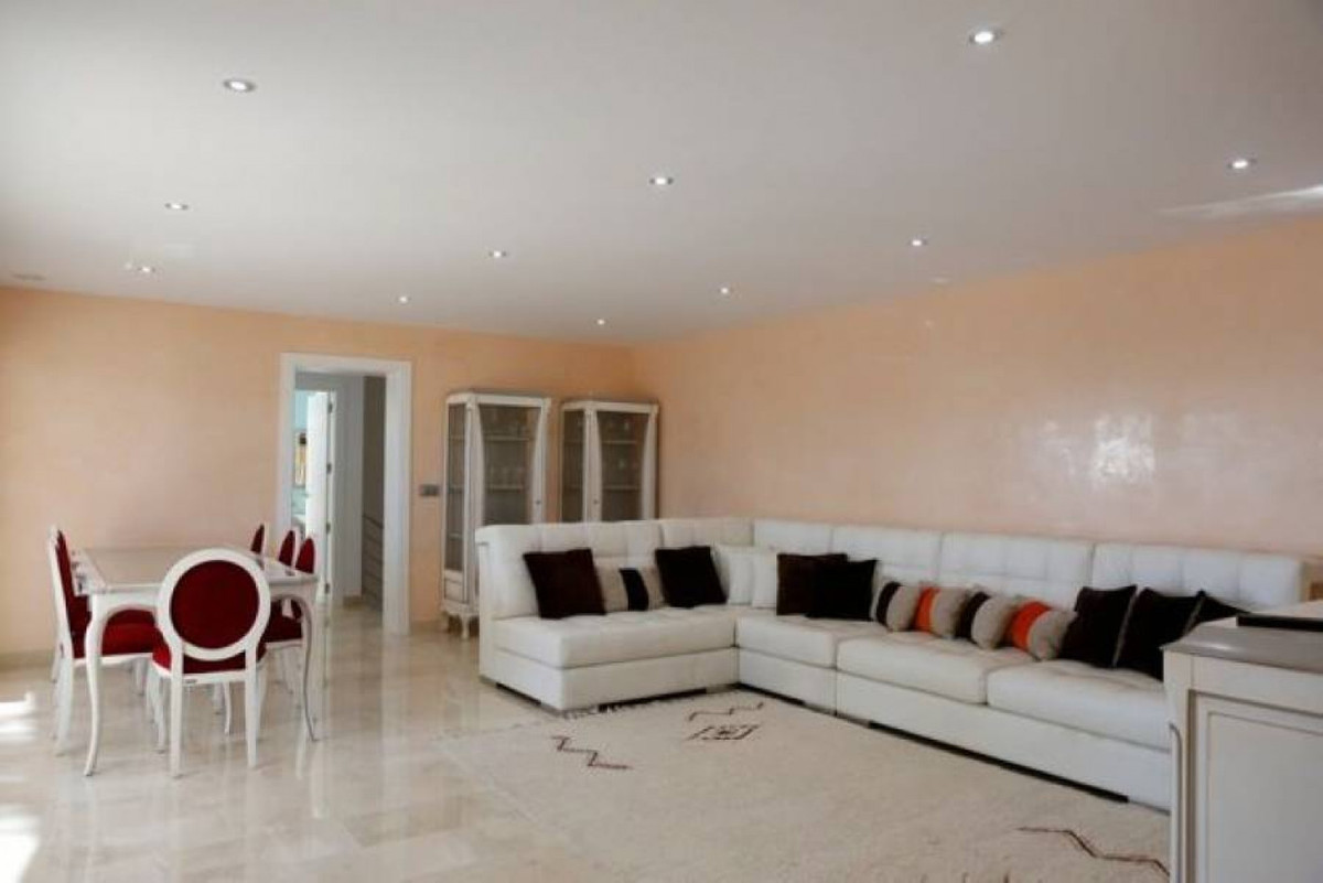 4 Bed Townhouse for sale in Alicante Costa Blanca, Alicante, Spain