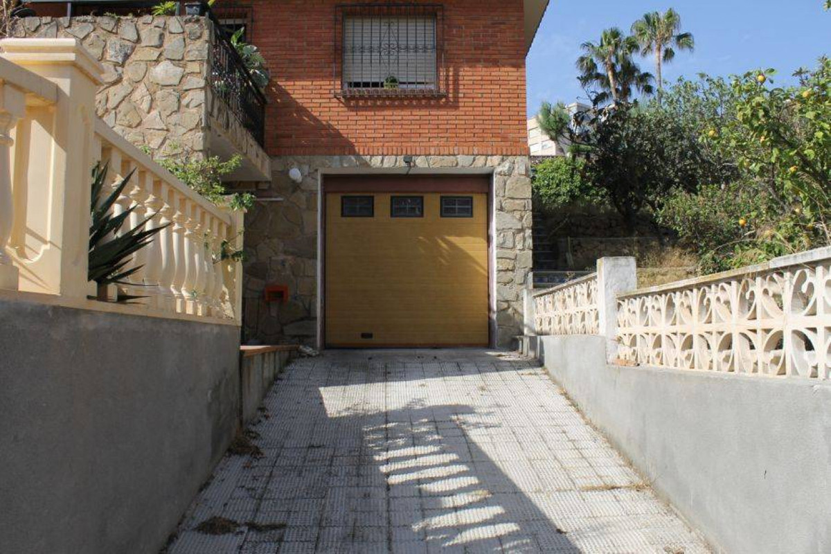 9 Bed Townhouse for sale in Benidorm Costa Blanca, Alicante, Spain