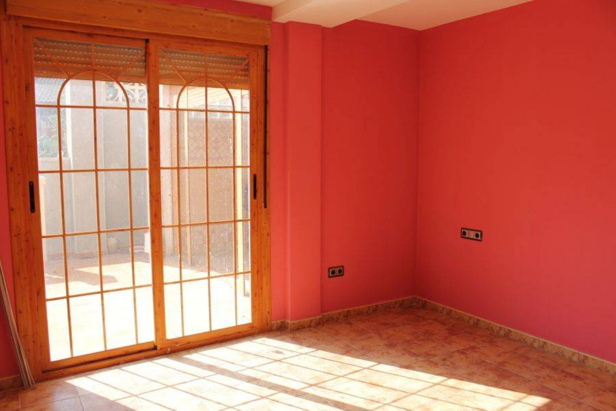 9 Bed Townhouse for sale in Benidorm Costa Blanca, Alicante, Spain