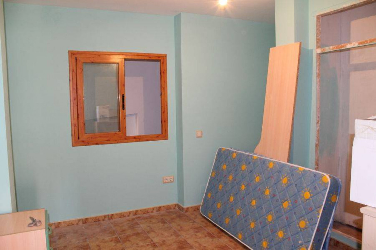 9 Bed Townhouse for sale in Benidorm Costa Blanca, Alicante, Spain