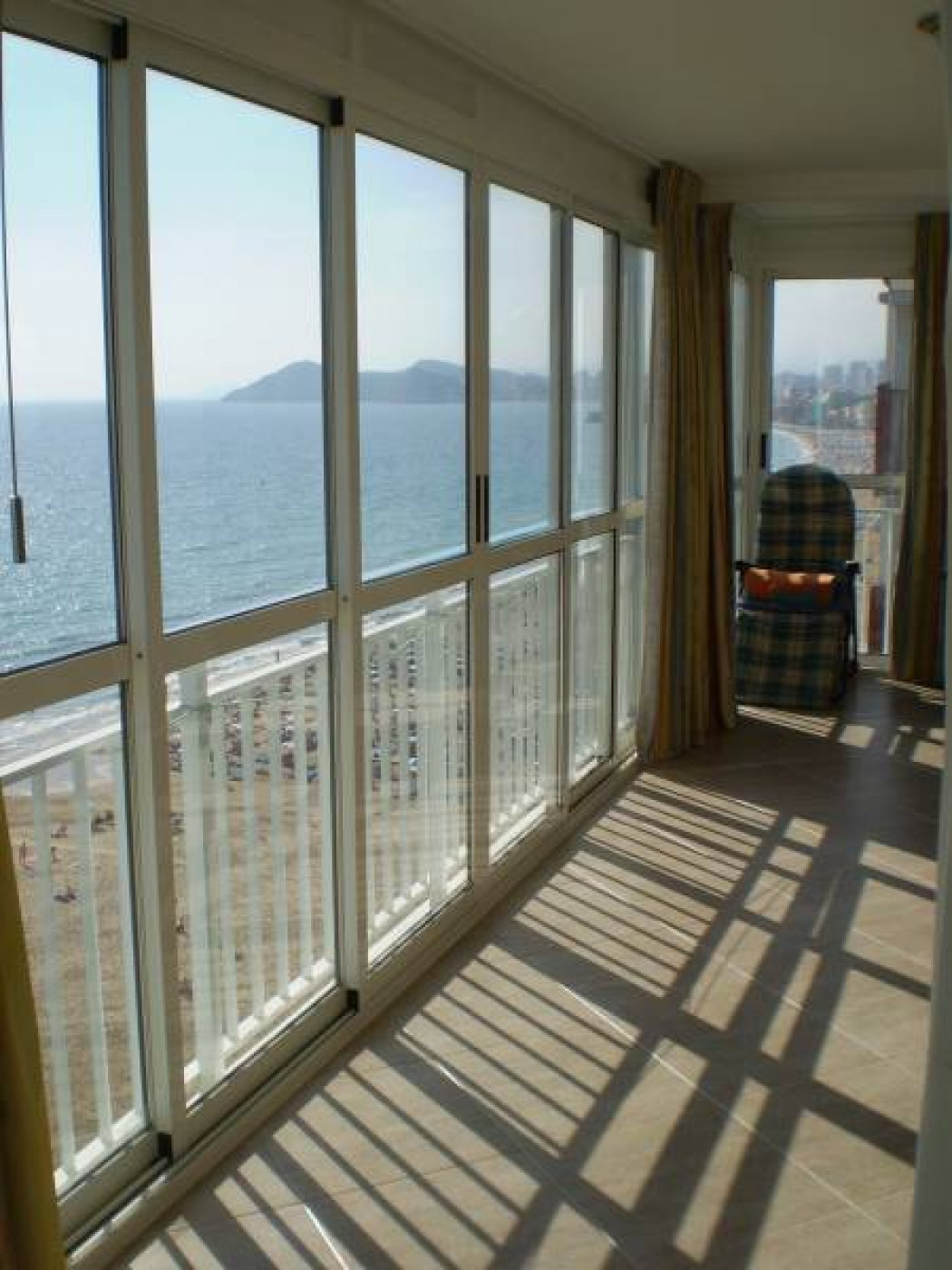 Se vende Apartamento Planta Media de 2 dormitorios en Costa Blanca, Alicante, España