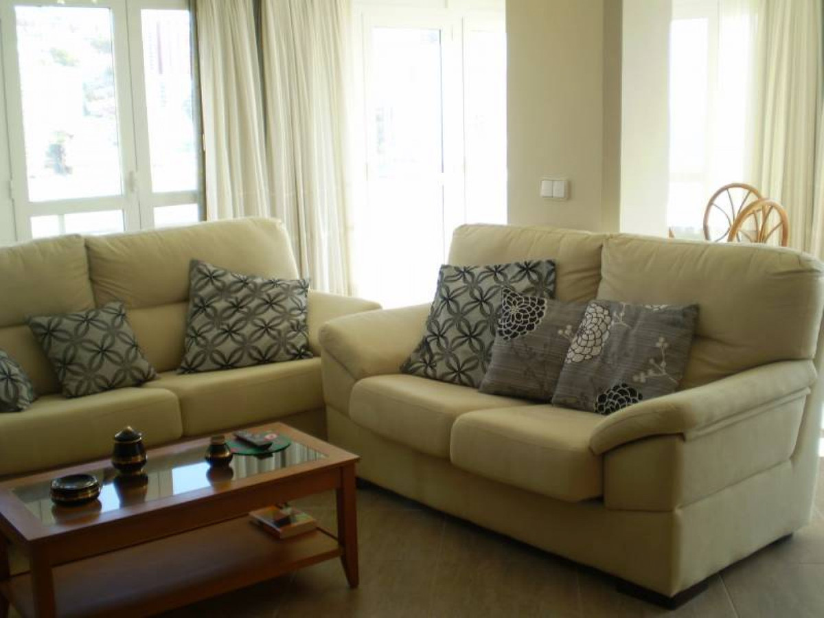 Se vende Apartamento Planta Media de 2 dormitorios en Costa Blanca, Alicante, España