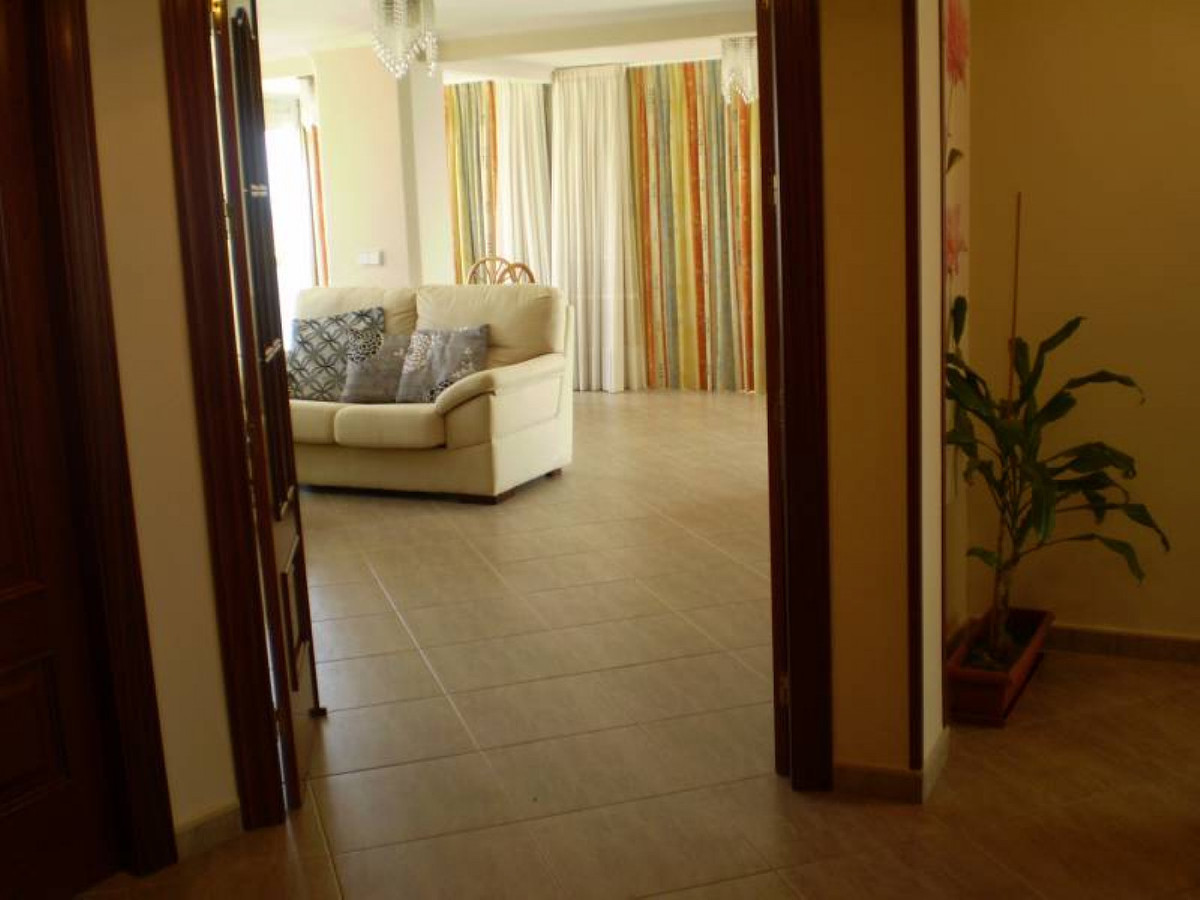 Se vende Apartamento Planta Media de 2 dormitorios en Costa Blanca, Alicante, España