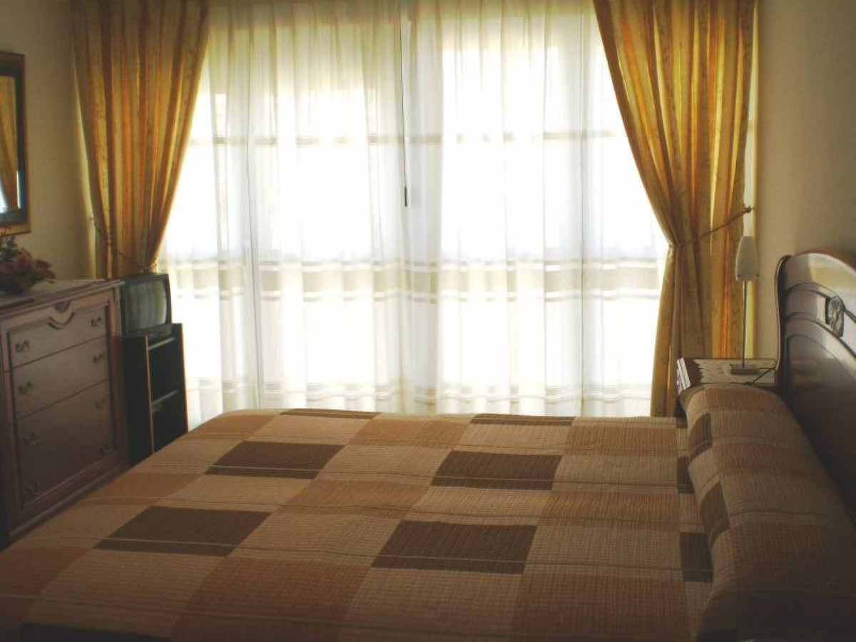 Se vende Apartamento Planta Media de 2 dormitorios en Costa Blanca, Alicante, España