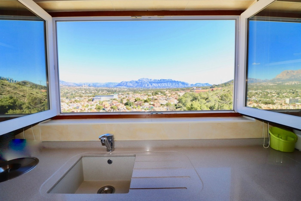 7 Bed Townhouse for sale in Benidorm Costa Blanca, Alicante, Spain