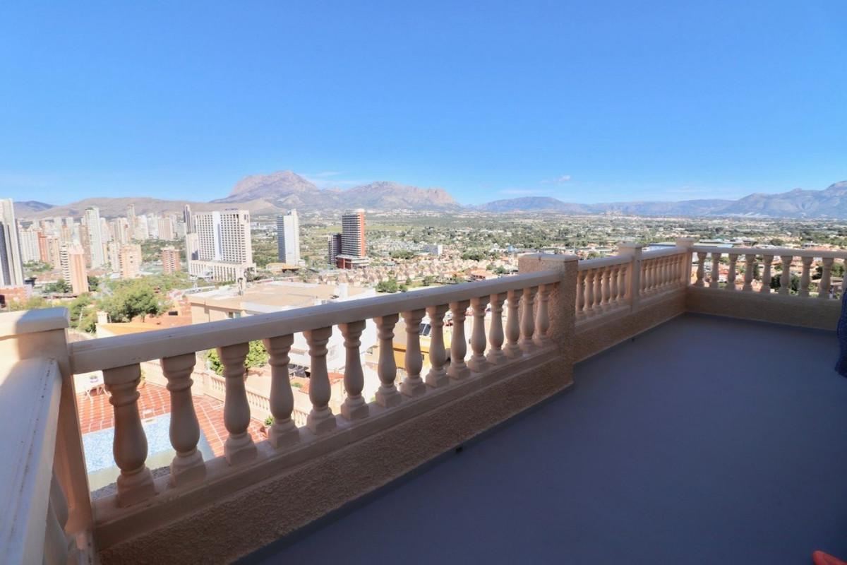 7 Bed Townhouse for sale in Benidorm Costa Blanca, Alicante, Spain
