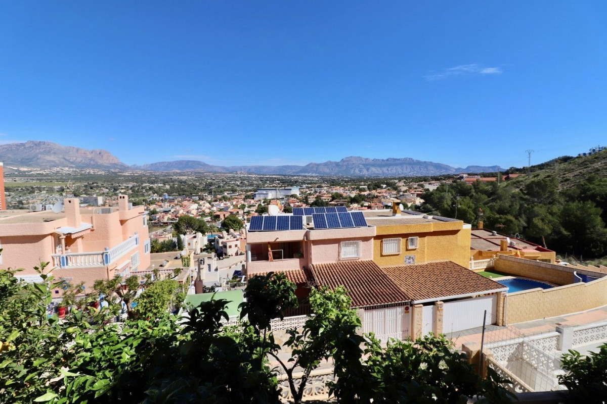 7 Bed Townhouse for sale in Benidorm Costa Blanca, Alicante, Spain