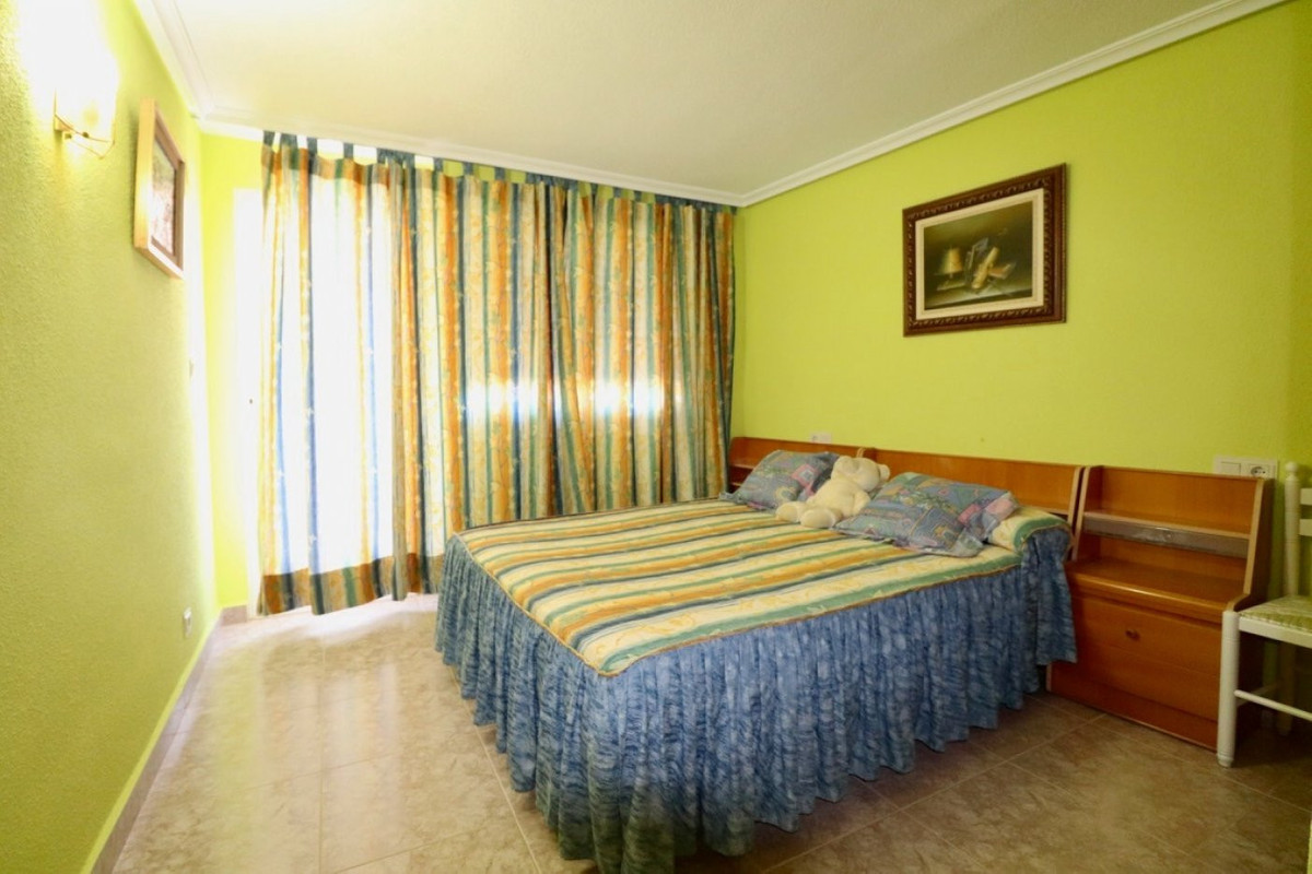7 Bed Townhouse for sale in Benidorm Costa Blanca, Alicante, Spain