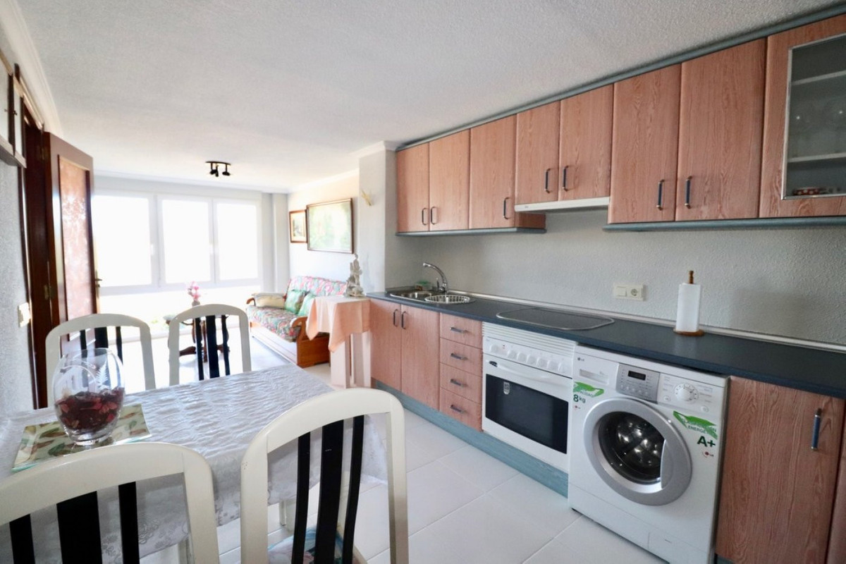 7 Bed Townhouse for sale in Benidorm Costa Blanca, Alicante, Spain