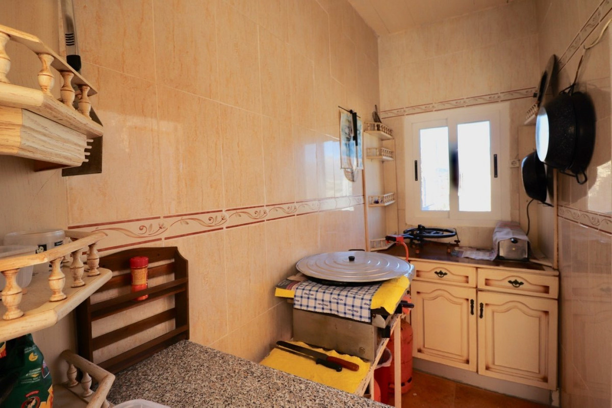 7 Bed Townhouse for sale in Benidorm Costa Blanca, Alicante, Spain