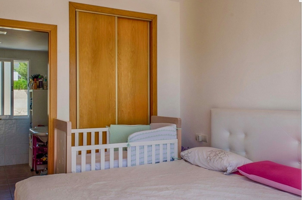 Se vende Villa - Chalet de 4 dormitorios en Costa Blanca, Alicante, España