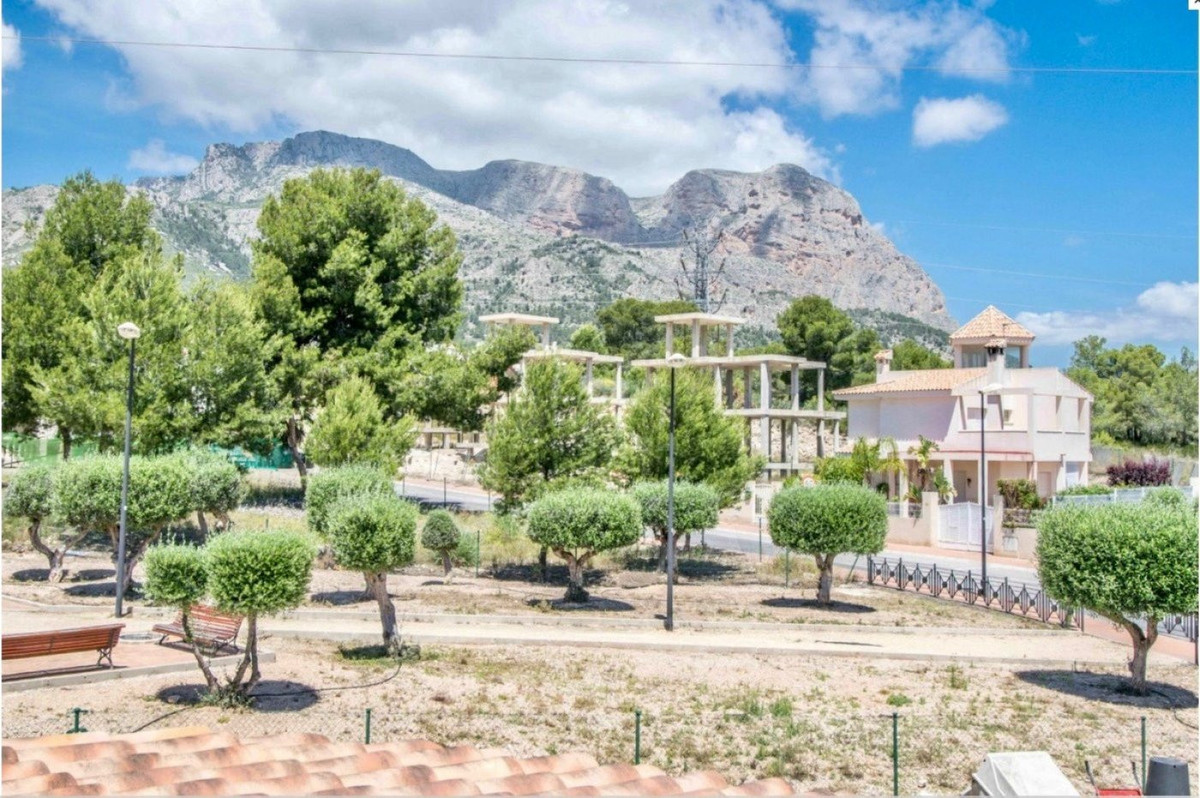 Se vende Villa - Chalet de 4 dormitorios en Costa Blanca, Alicante, España