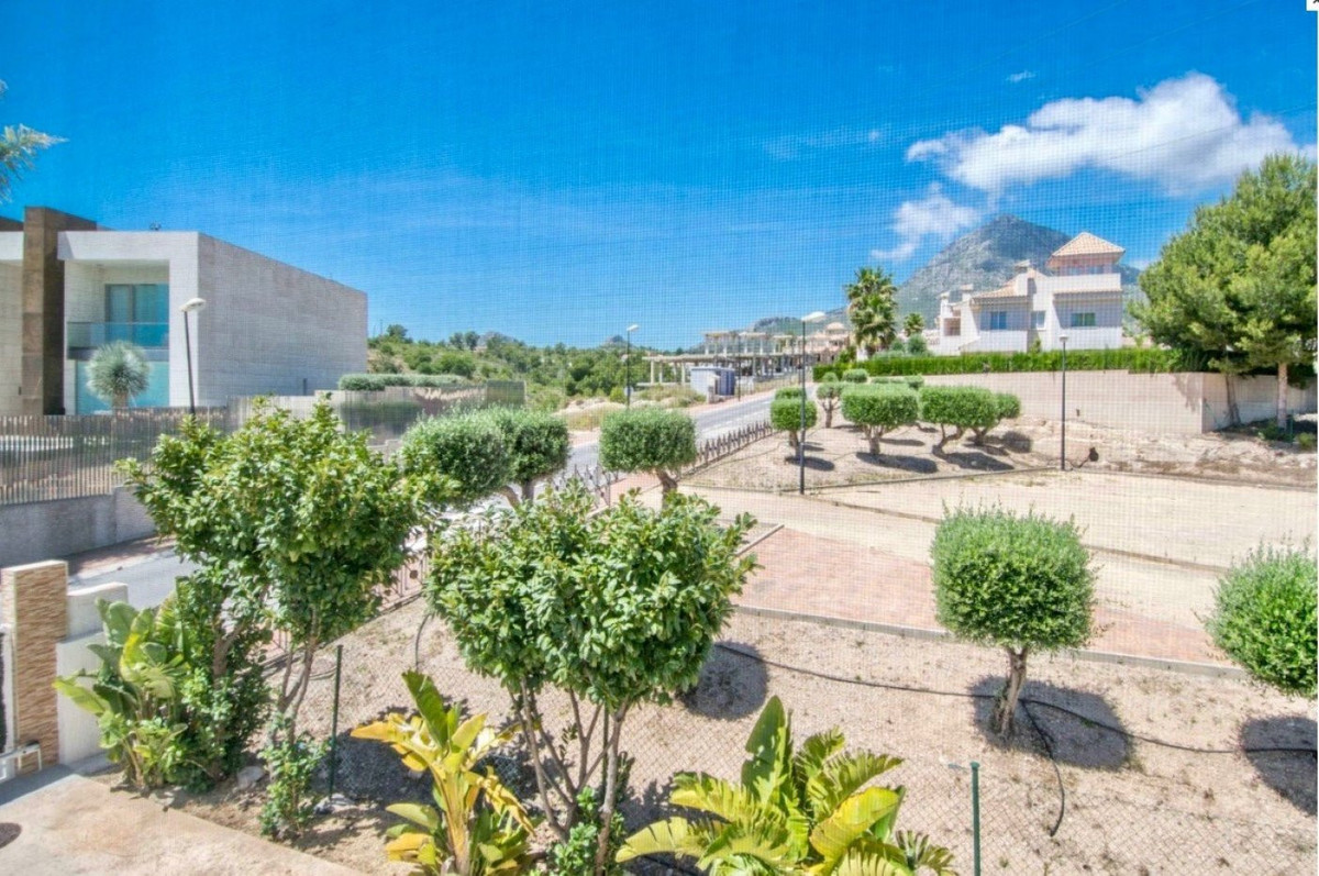 Se vende Villa - Chalet de 4 dormitorios en Costa Blanca, Alicante, España