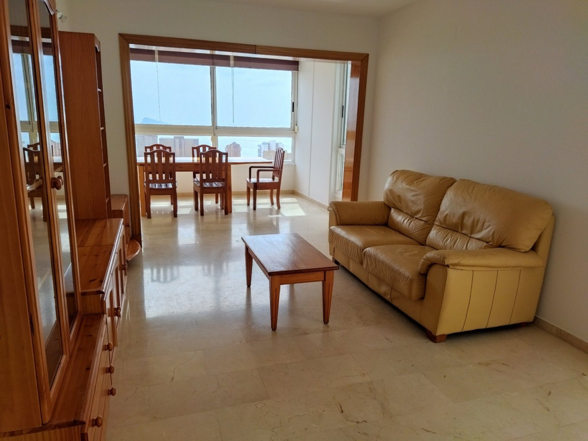 Se vende Apartamento Planta Media de 3 dormitorios en Costa Blanca, Alicante, España