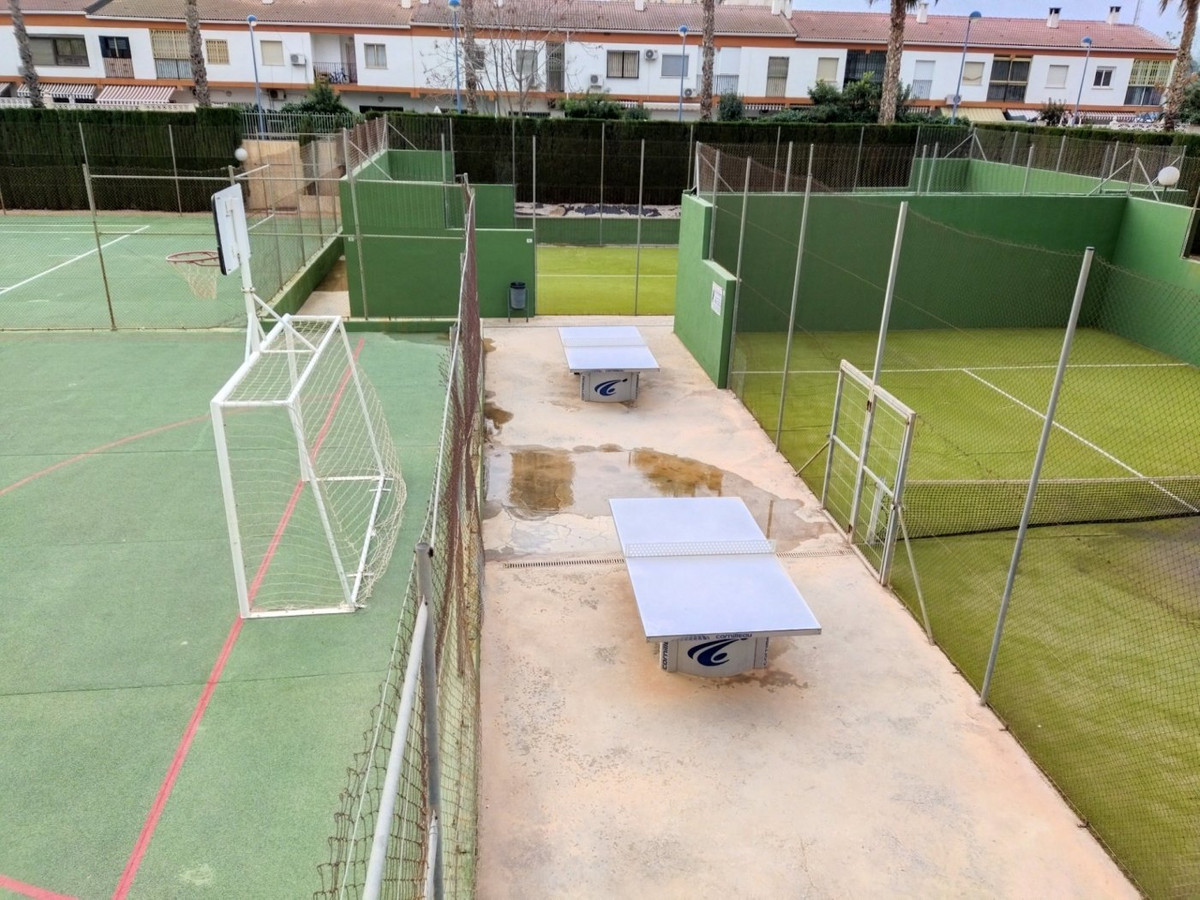 Se vende Apartamento Planta Media de 3 dormitorios en Costa Blanca, Alicante, España