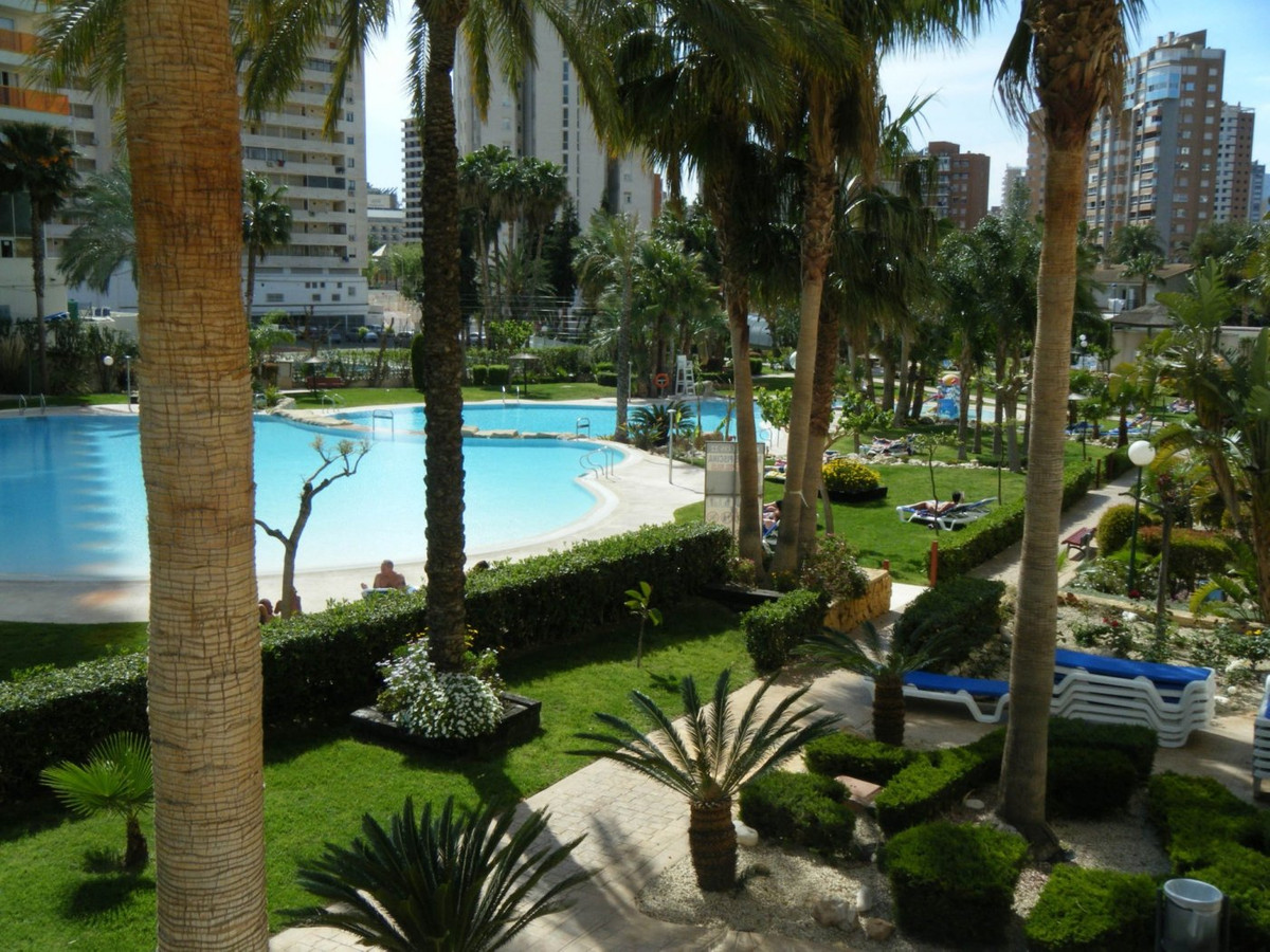 Se vende Apartamento Planta Media de 3 dormitorios en Costa Blanca, Alicante, España