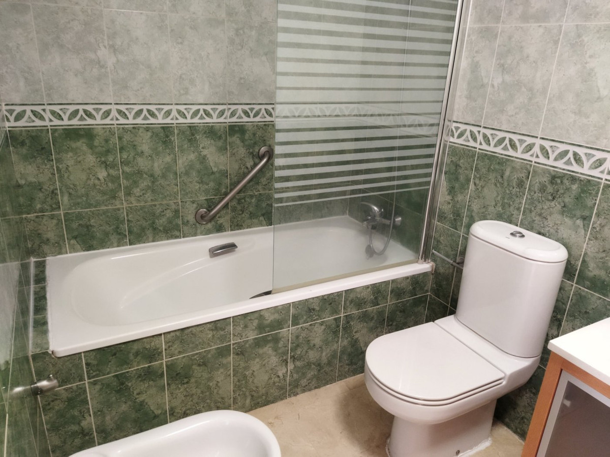 Se vende Apartamento Planta Media de 3 dormitorios en Costa Blanca, Alicante, España