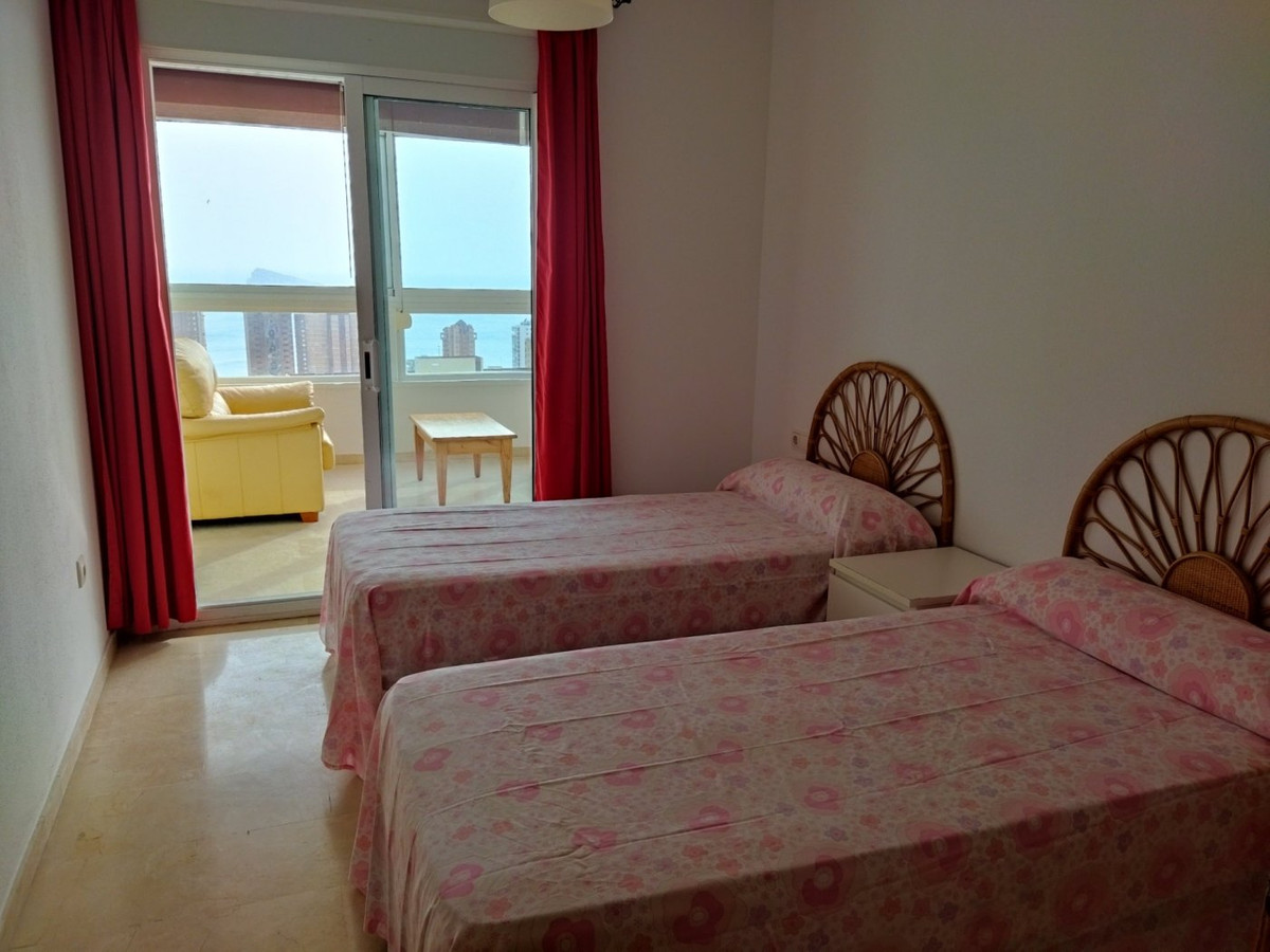 Se vende Apartamento Planta Media de 3 dormitorios en Costa Blanca, Alicante, España
