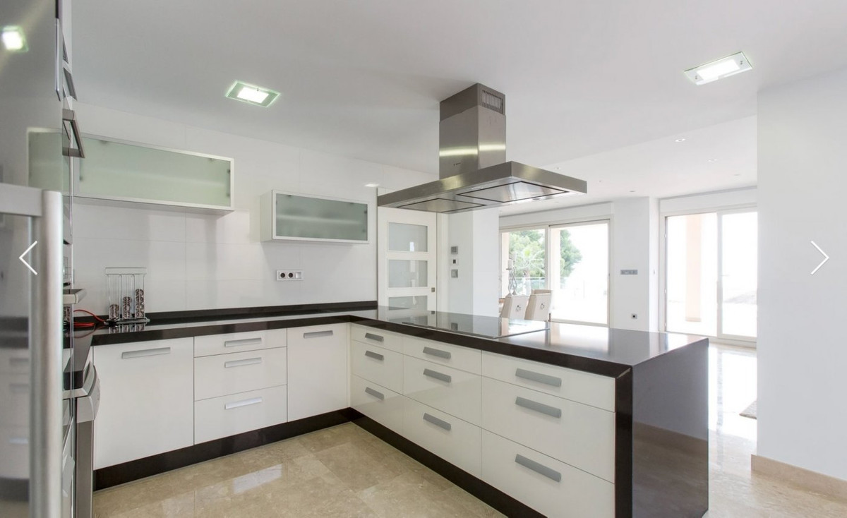 Se vende Villa - Chalet de 4 dormitorios en Costa Blanca, Alicante, España