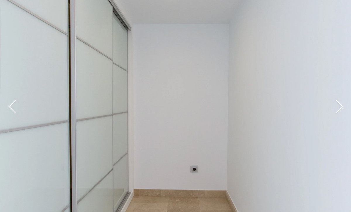 Se vende Villa - Chalet de 4 dormitorios en Costa Blanca, Alicante, España
