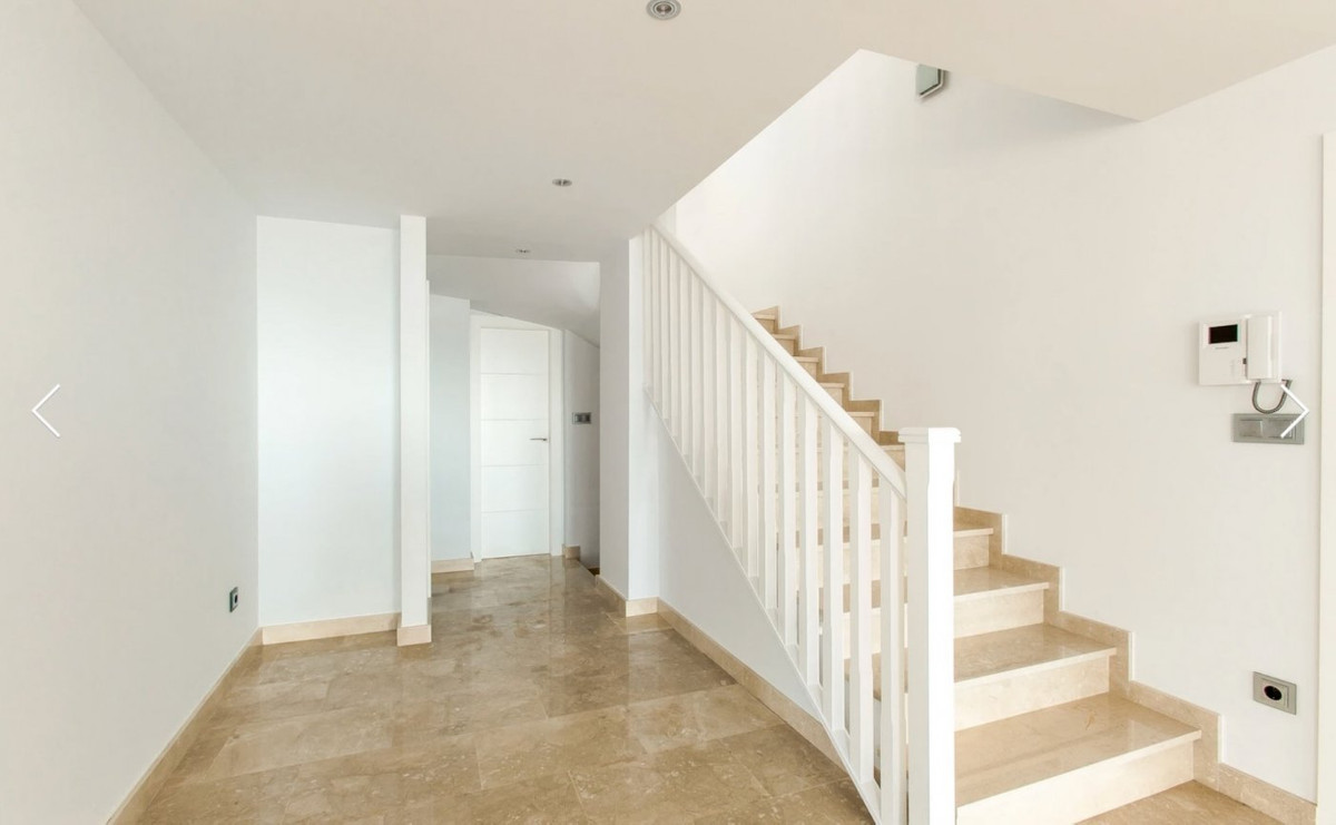 Se vende Villa - Chalet de 4 dormitorios en Costa Blanca, Alicante, España