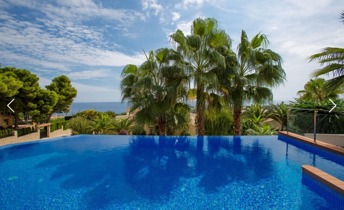 Se vende Villa - Chalet de 4 dormitorios en Costa Blanca, Alicante, España